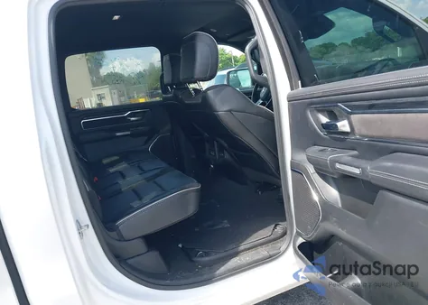 2024 Ram 1500 Laramie из США, поврежденный, VIN 1C6RREJT3RN205256